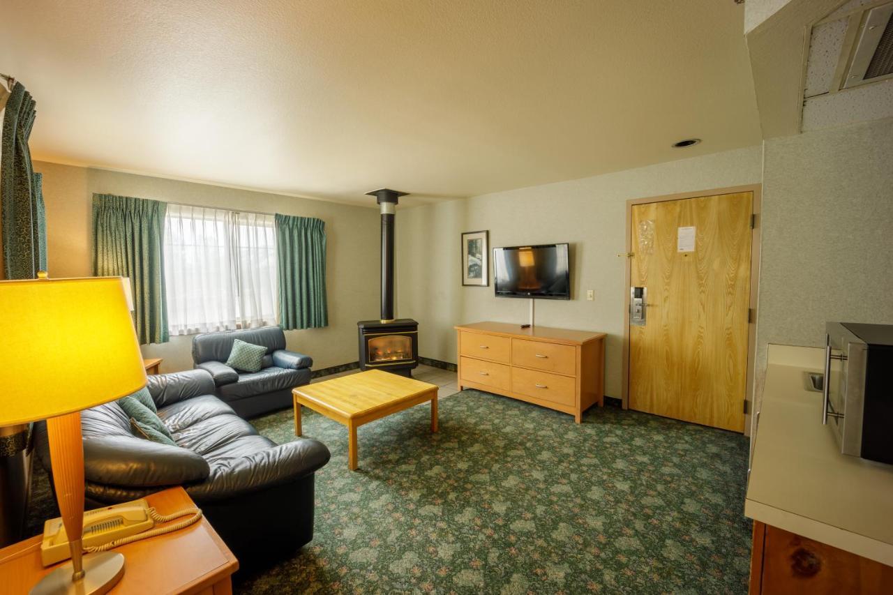 Snoqualmie Pass The Summit Inn מראה חיצוני תמונה