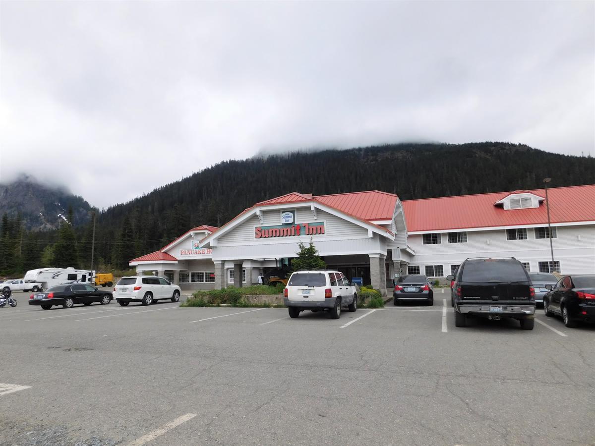 Snoqualmie Pass The Summit Inn מראה חיצוני תמונה