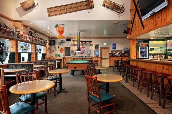 Snoqualmie Pass The Summit Inn מראה חיצוני תמונה