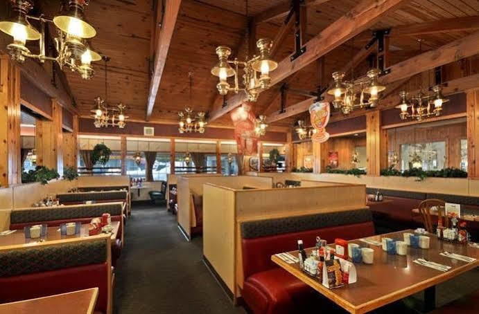 Snoqualmie Pass The Summit Inn מראה חיצוני תמונה